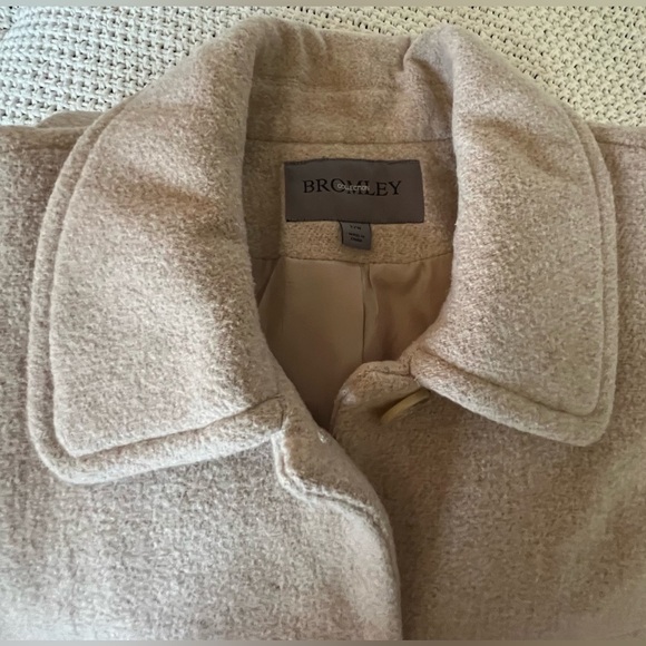 Bromley Collection Women’s Wool Coat, Single-Breasted, 4-Button, Beige; … - Picture 3 of 9